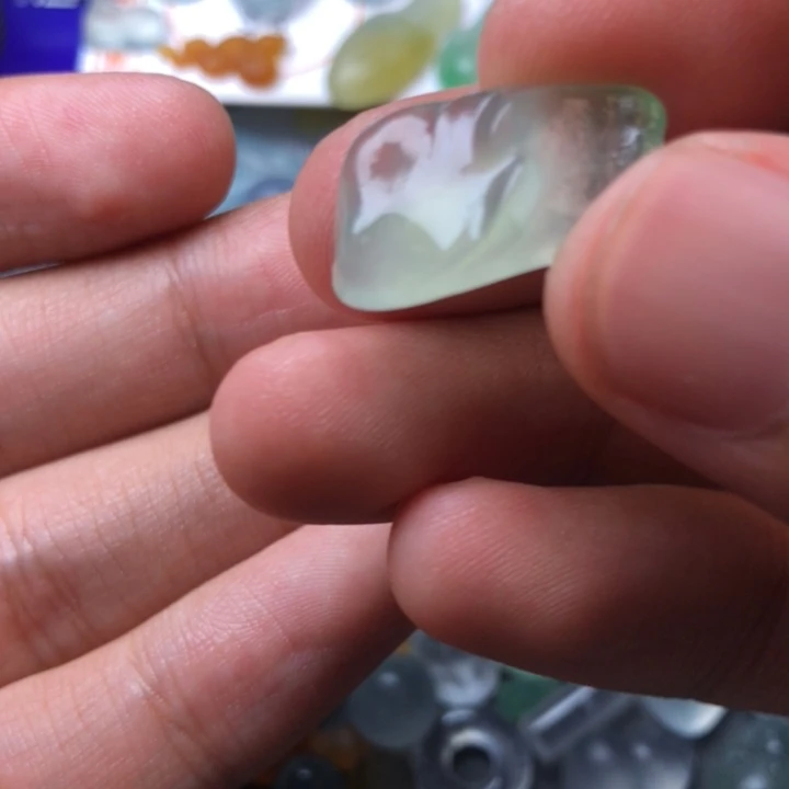 定制翡翠未镶嵌挂件