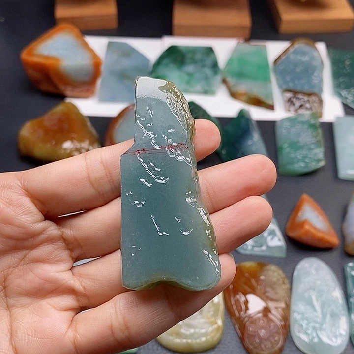 广***馆定制翡翠未镶嵌翡翠