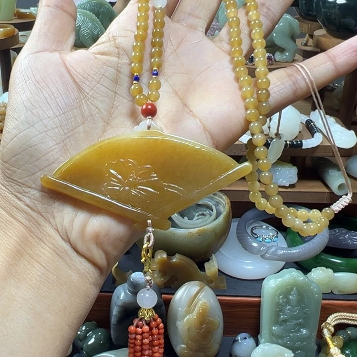 颈饰未镶嵌和田玉想**说