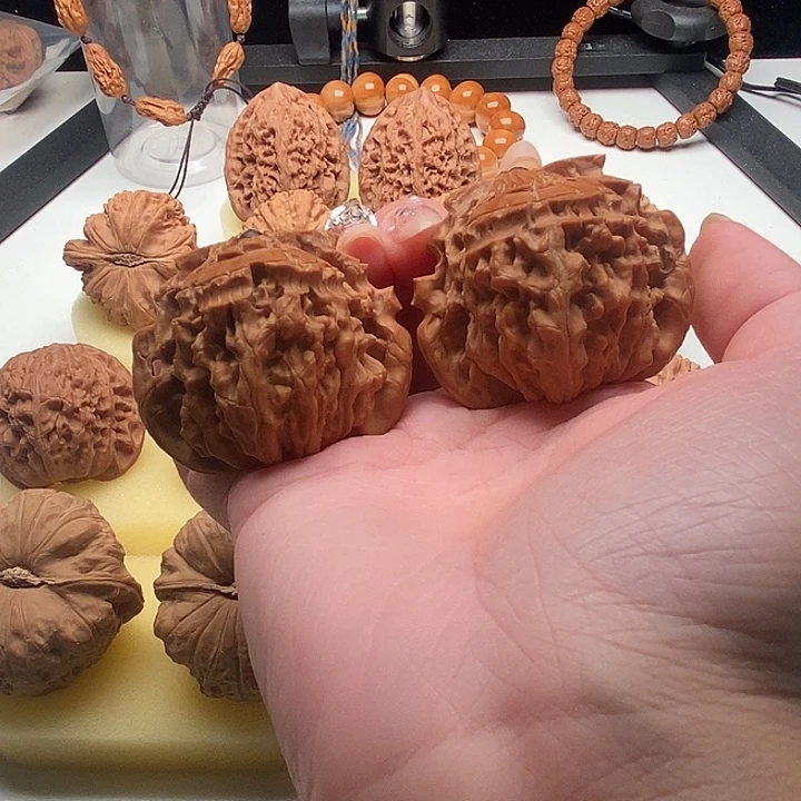 文玩核桃吊坠把把壶