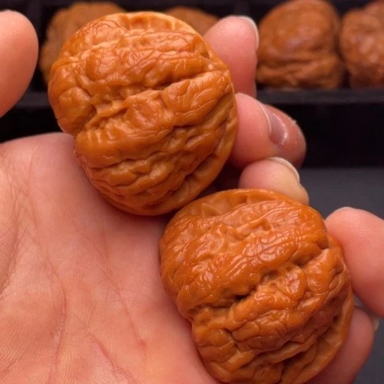 文玩核桃把件秦岭山脉核桃