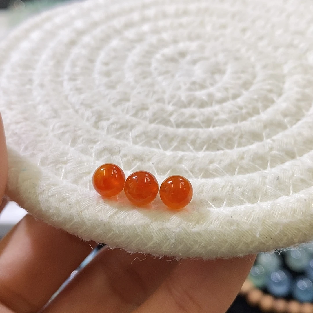 未镶嵌挂件翡翠多样发其一