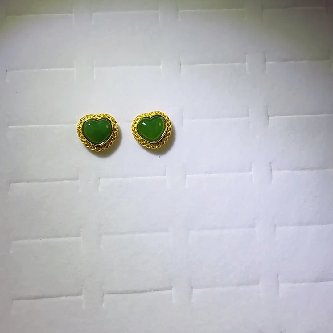 和田玉（碧玉）合金耳饰