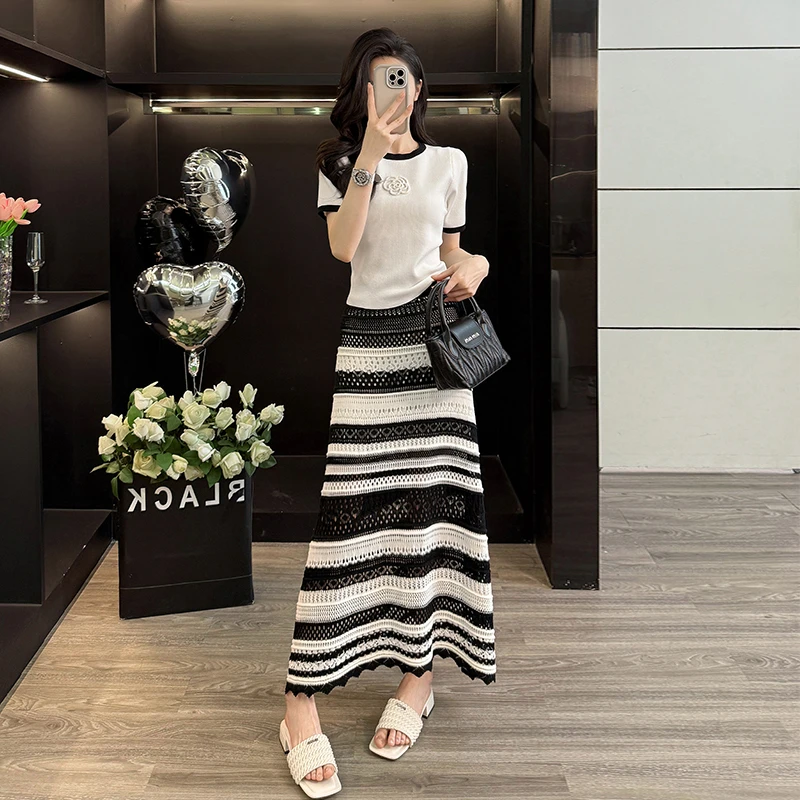 大方得体穿搭一整套显瘦减龄气质名媛独特绝美上衣条纹裙子两件套