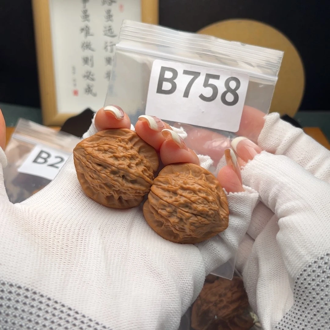 文玩核桃把件34七步沟b 758