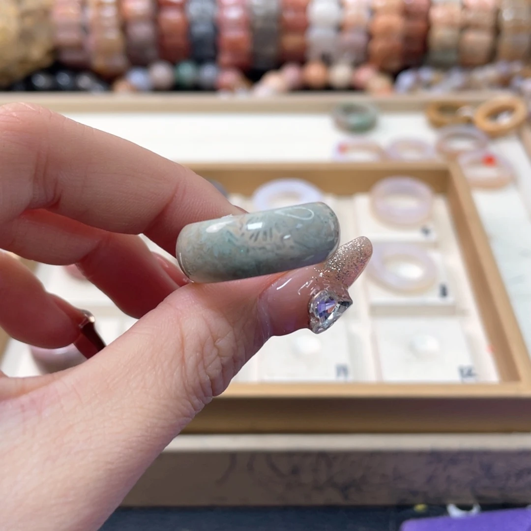 硅化珊瑚（珊瑚玉）手链未镶嵌吕862