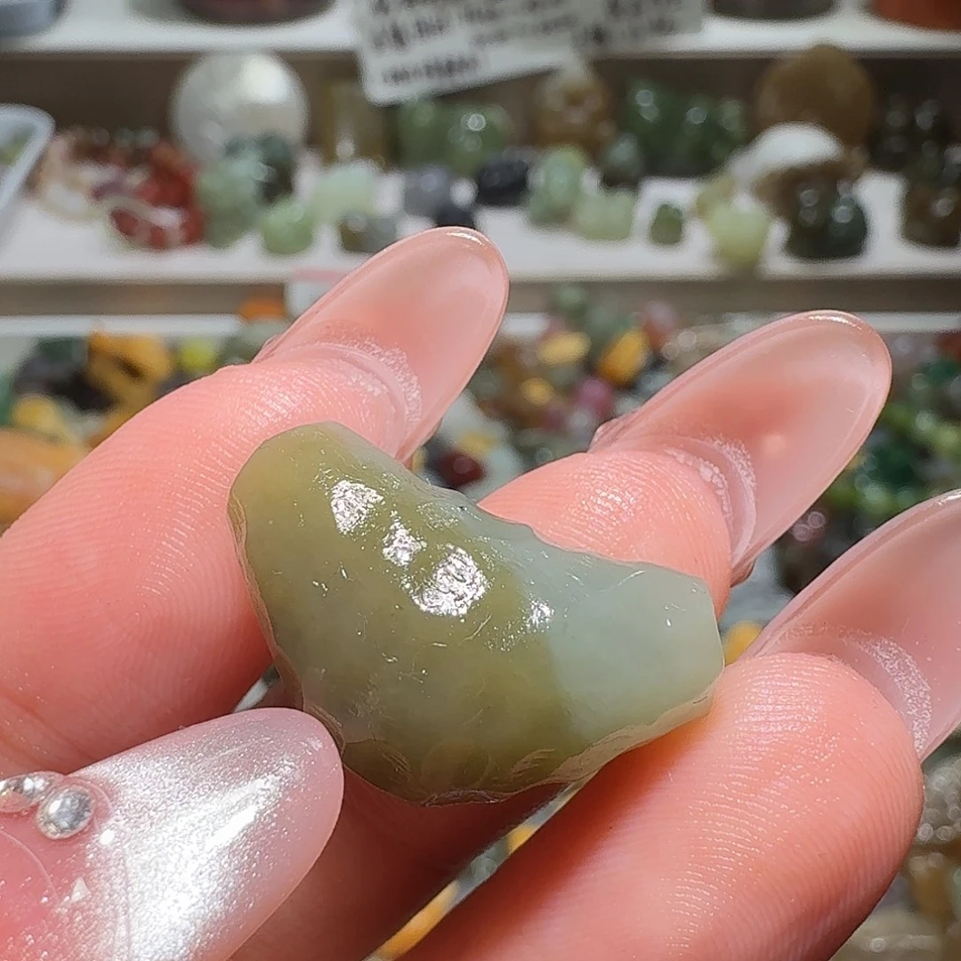 和田玉未镶嵌珠宝奇石