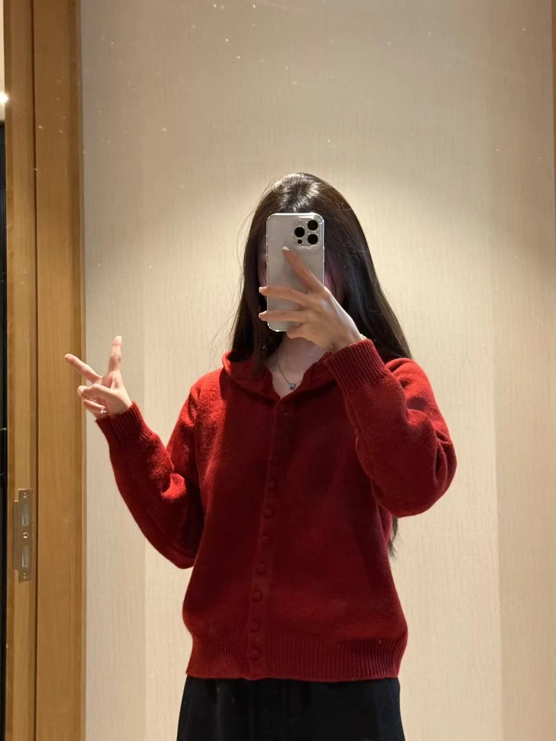 闭店清仓NO退NO换【小红豆】 连帽一排扣高品质毛衣秋冬