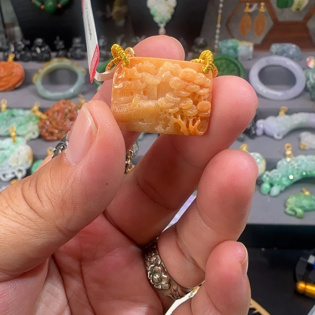 翡翠颈饰未镶嵌仿古