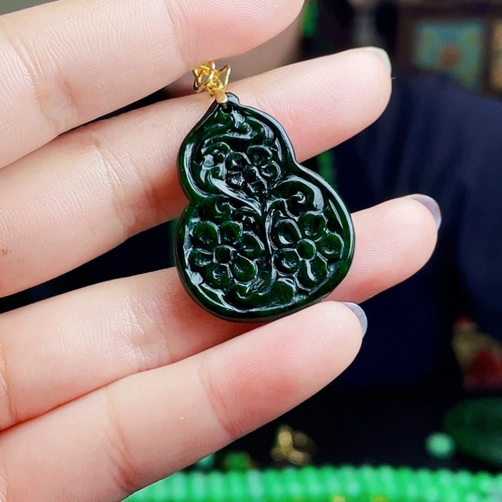 翡翠银S925镶嵌颈饰多样性