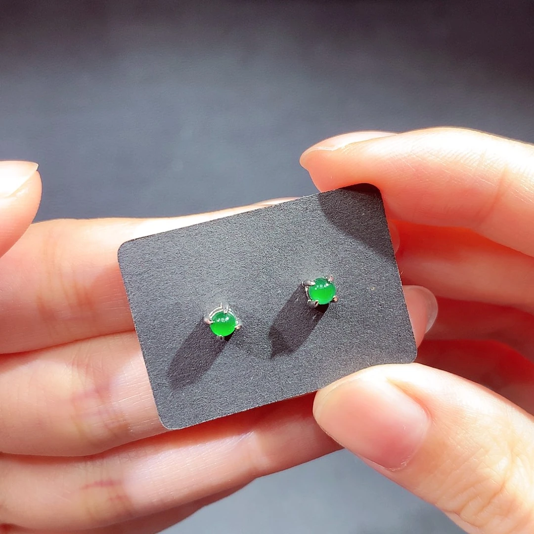 翡翠戒指未镶嵌翡翠