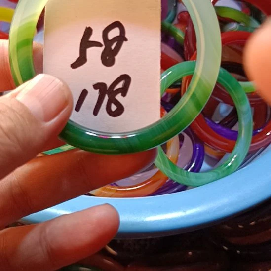 玛瑙/玉髓手镯未镶嵌