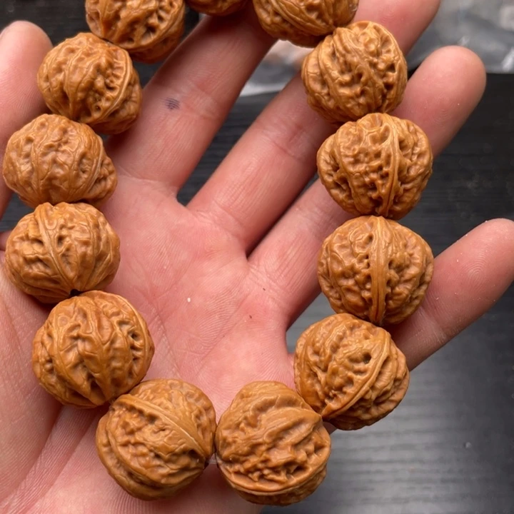 【闪购商品】核桃手串/手链海**空小秋子手串