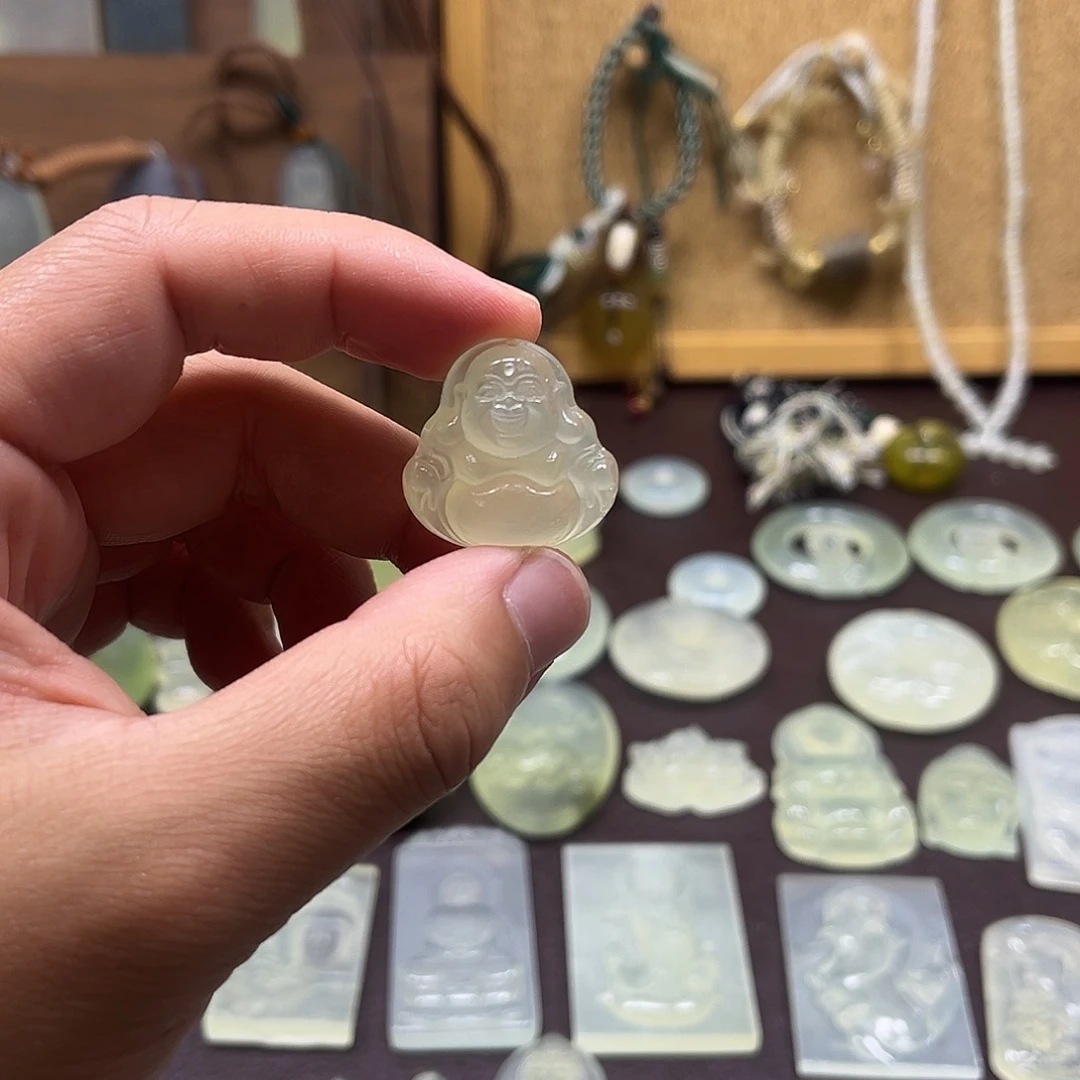 蛇纹石玉合金颈饰