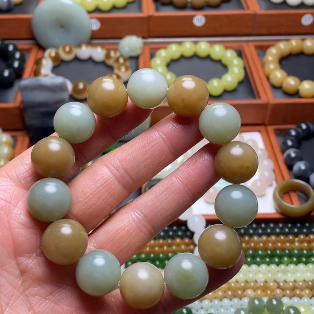 和田玉未镶嵌手串