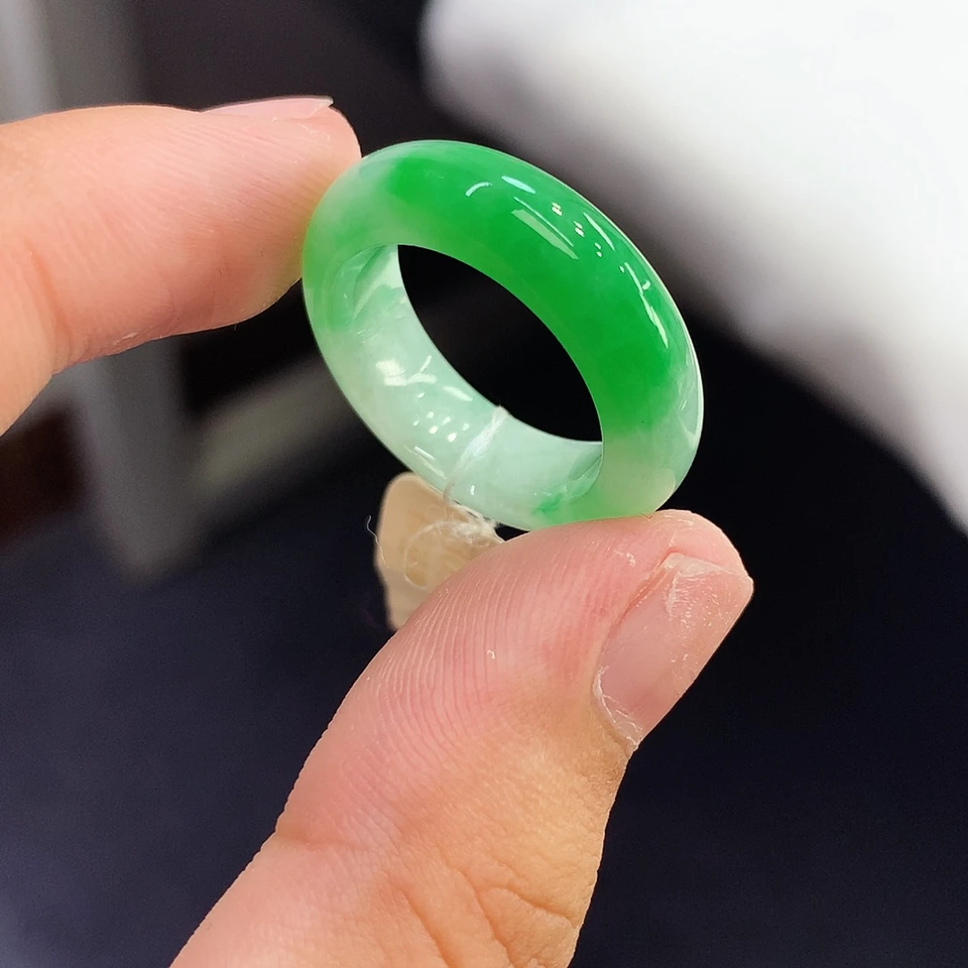 翡翠未镶嵌戒指12号