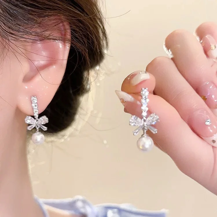 铜合金耳饰 蝴蝶结珠珠耳钉小众设计简约高级感百搭耳饰女K1092