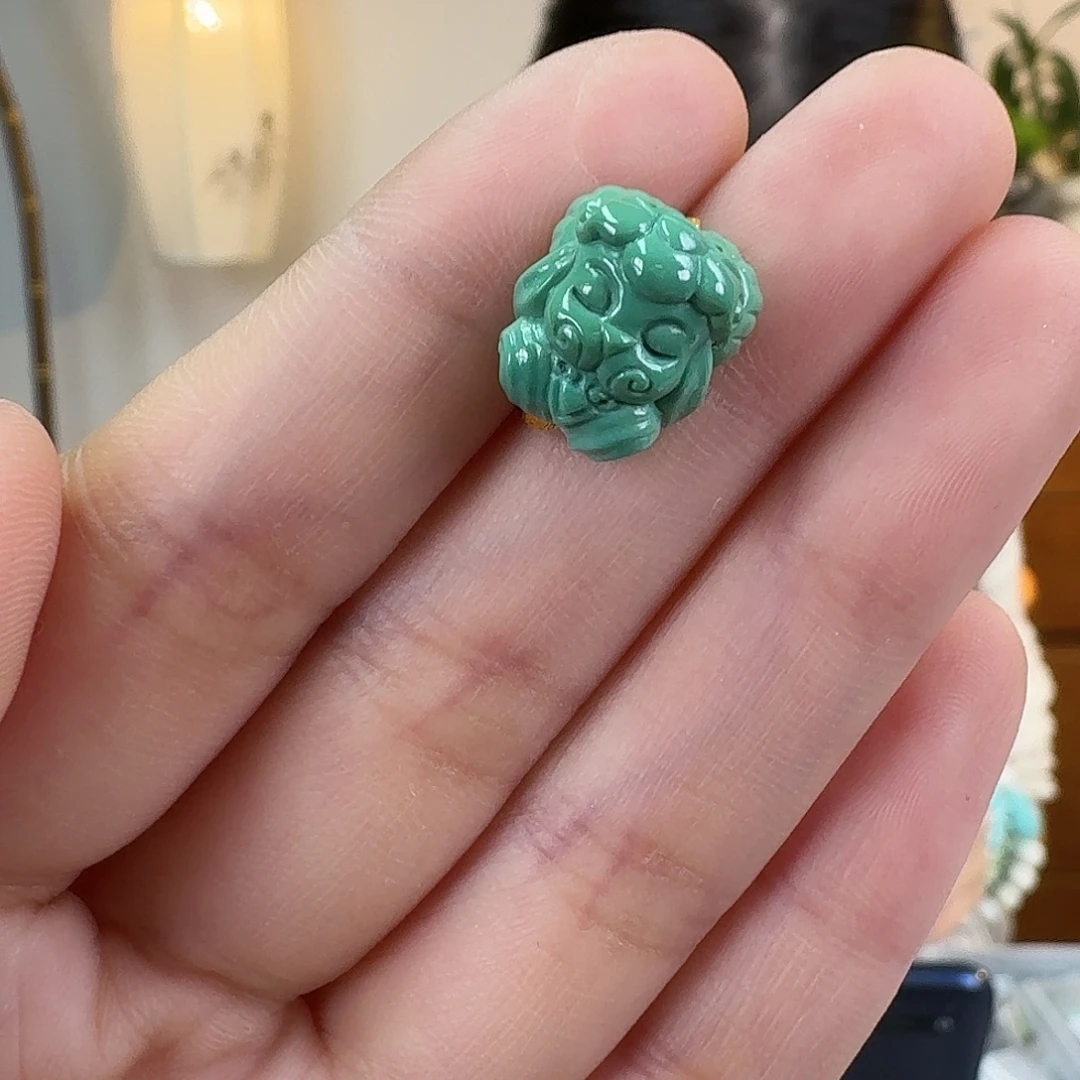 绿松石未镶嵌挂件