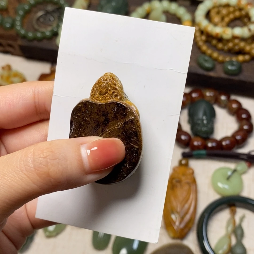 岫岩河磨玉（透闪石质玉）颈饰未镶嵌7****3