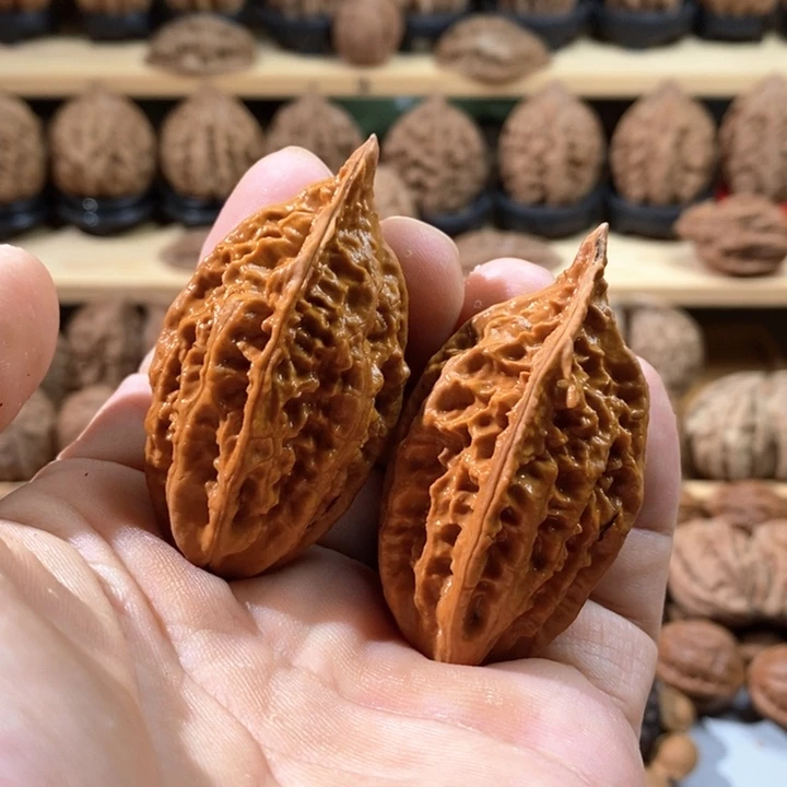 文玩核桃把件鸭嘴兽