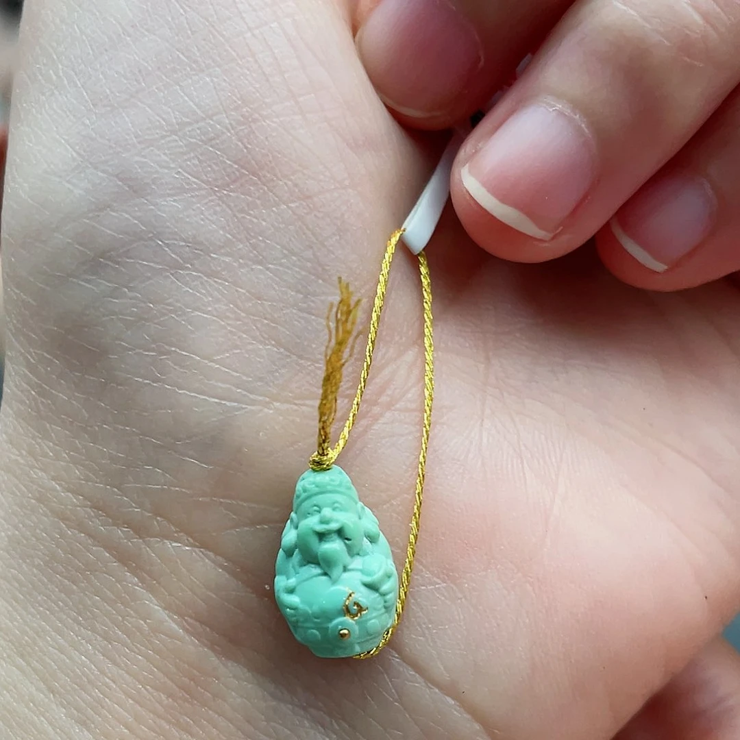 绿松石颈饰未镶嵌