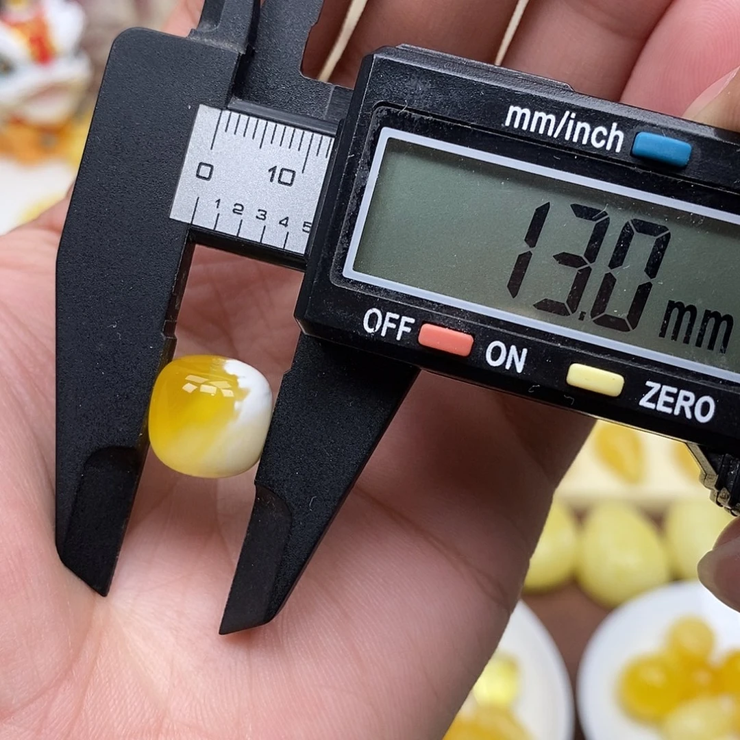 琥珀未镶嵌珠宝奇石金瓷白溶洞