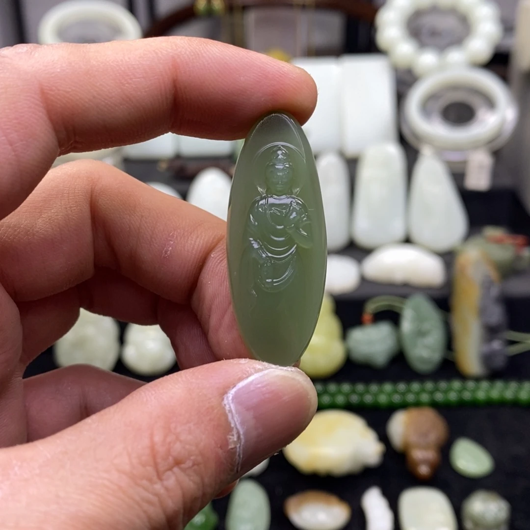 和田玉未镶嵌颈饰