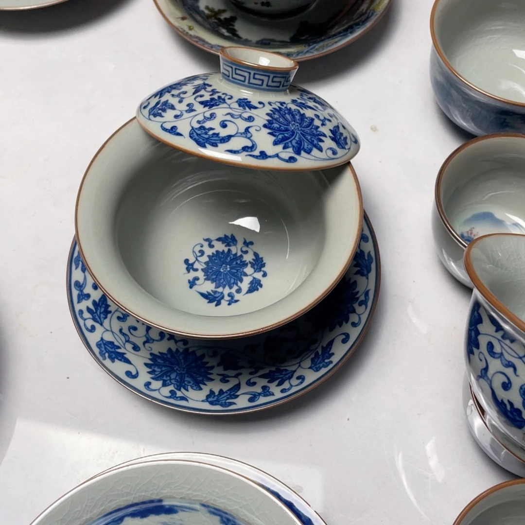 青花缠枝莲盖碗jjjjjjj