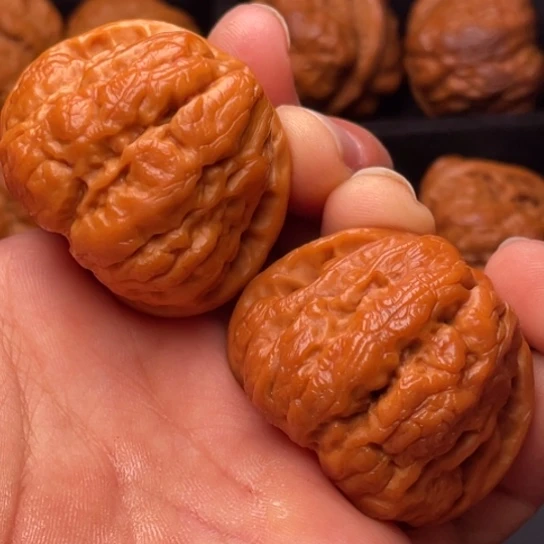 文玩核桃把件秦岭山脉核桃