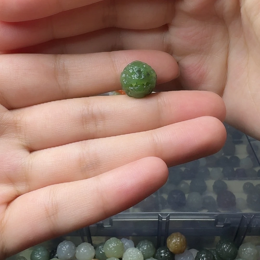 陈***琳和田玉未镶嵌珠宝半成品和田玉碧玉貔貅14