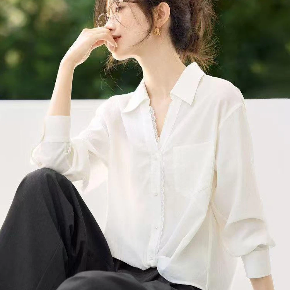 哥弟阿玛施正秋季单排扣长袖纯色衬衫高端气质蕾丝花边拼接通勤女