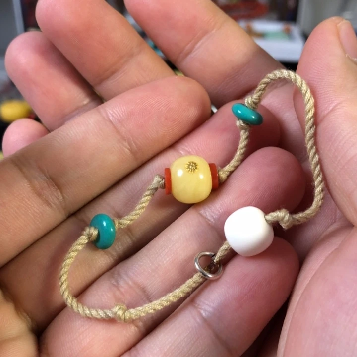 未镶嵌蜜蜡珠宝奇石