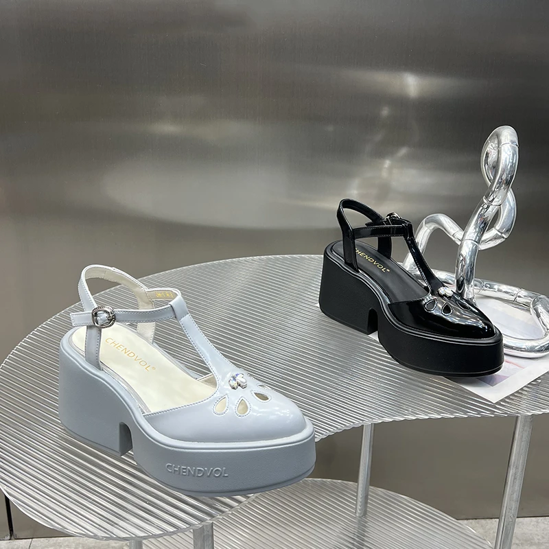 英伦风包头凉鞋女2025夏新款尖头显瘦浅口增高厚底松糕鞋DG266-3