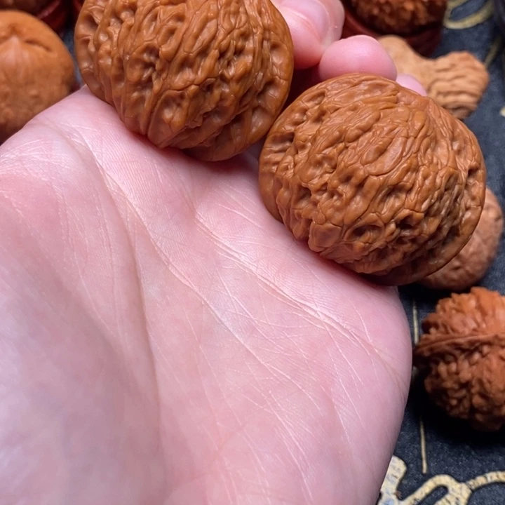黄***悟文玩核桃吊坠磨盘