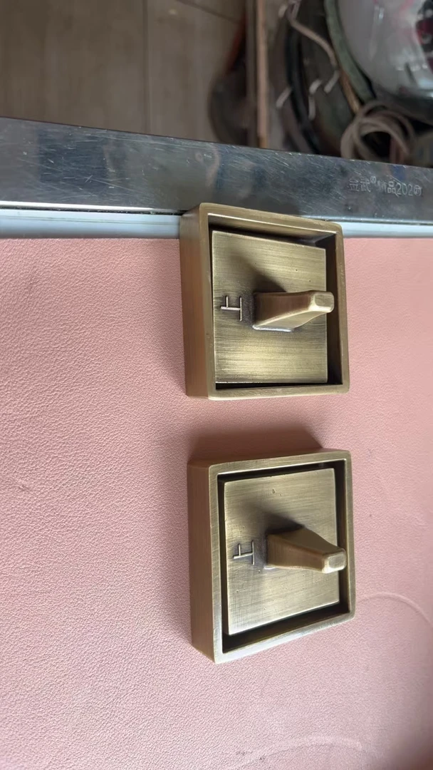 青铜仿古印5公分印盒六公分左右古铜铜印