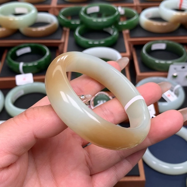 和田玉5657圈口未镶嵌