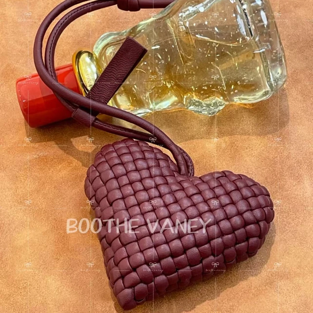 新款福利包挂编织爱心