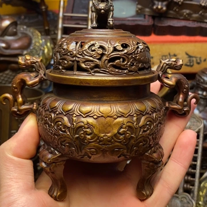 铜器摆件做工精良