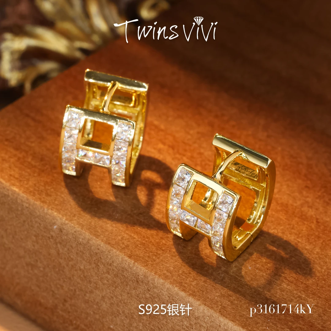 铜合金合成锆石耳饰 Twins VIVI  金色H扣耳钉/P31617