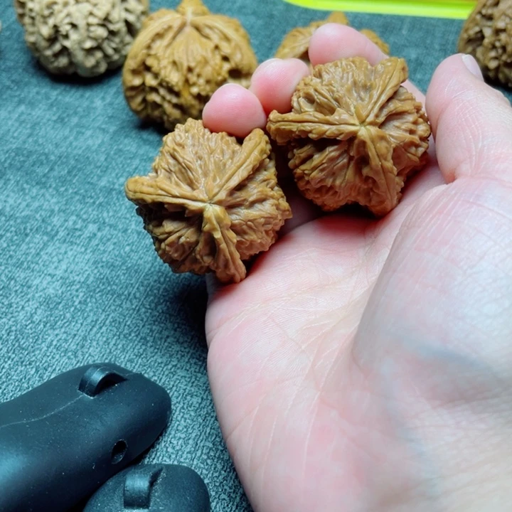 莫***穷手工三棱白狮子三棱