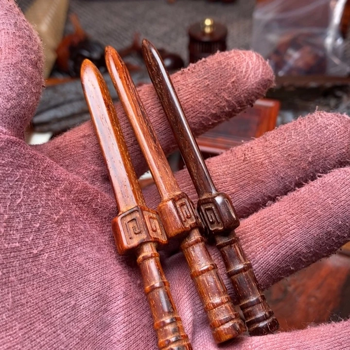 一***人檀香紫檀（小叶紫檀）