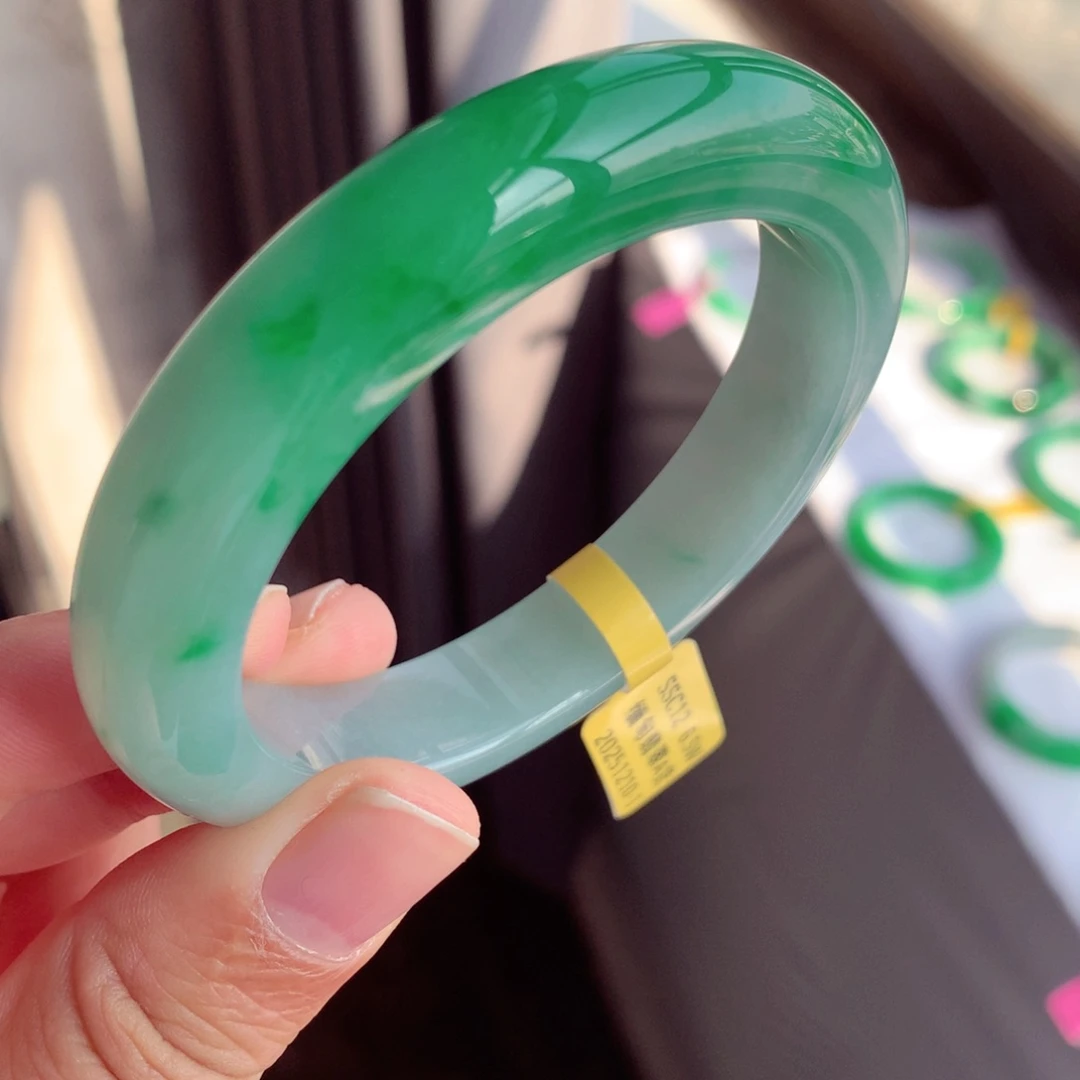 未镶嵌手镯翡翠缅甸翡翠