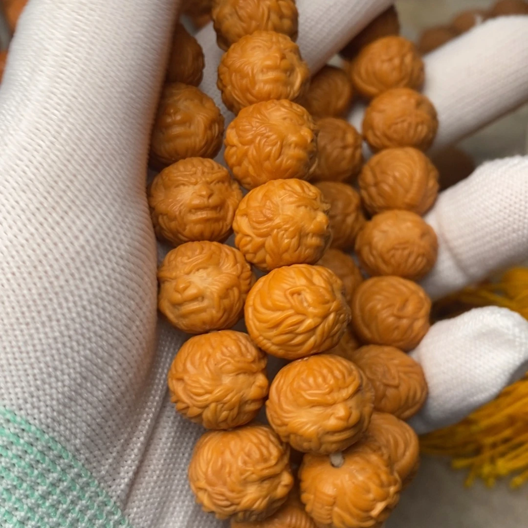 再****吊坠猴头核桃大圣15