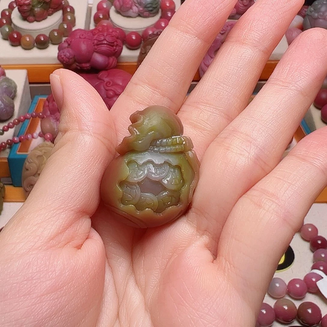 未镶嵌定制石英质玉（盐源）花*