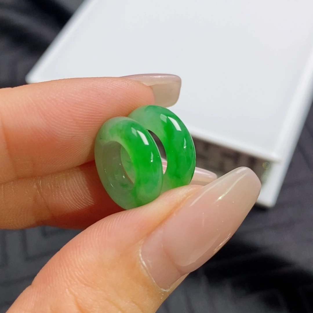 未镶嵌翡翠耳饰甜甜圈