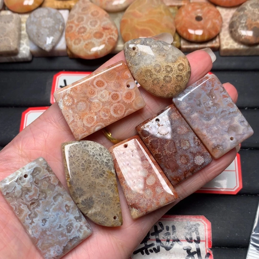 【闪购商品】硅化玉颈饰未镶嵌夜*