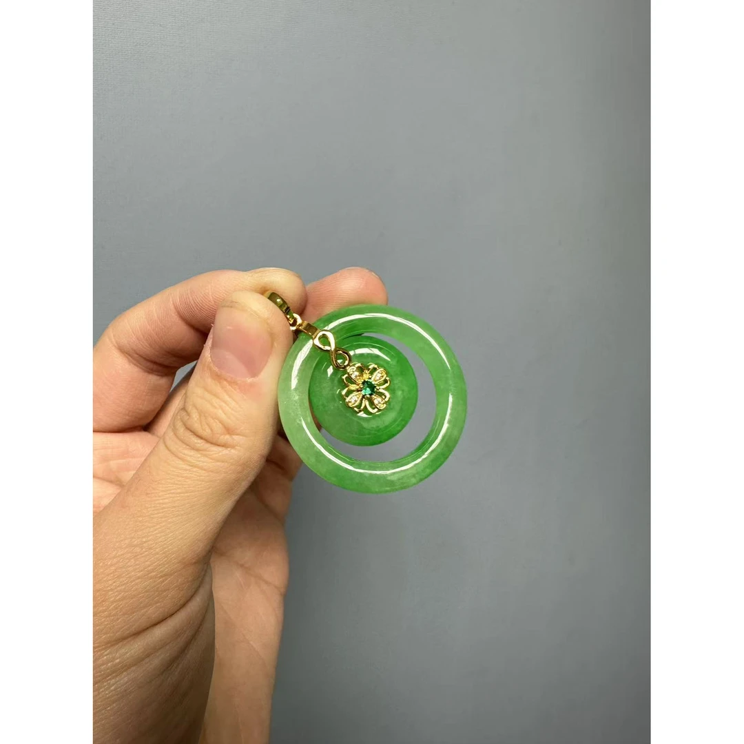 高货绿色环环相扣平安扣吊坠
