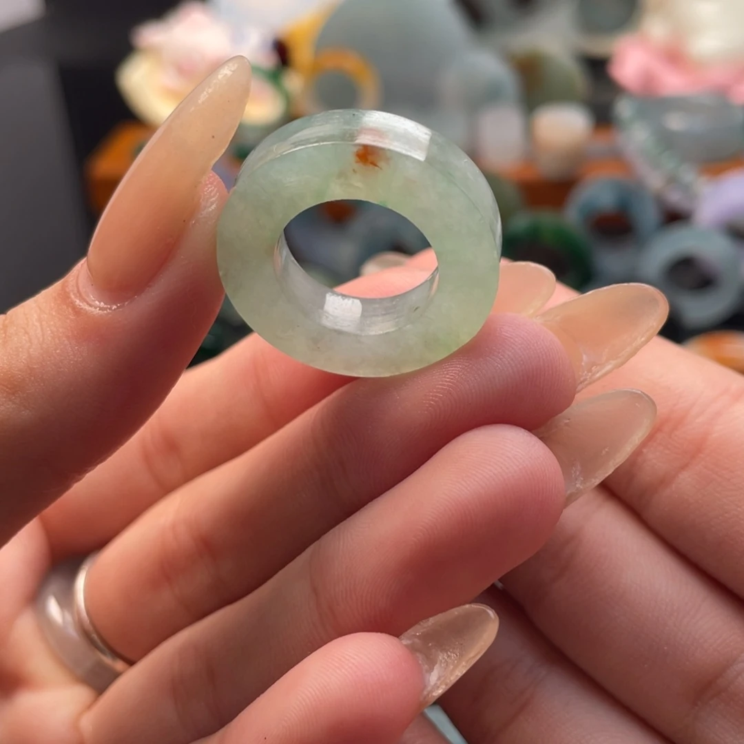 定制翡翠未镶嵌戒指