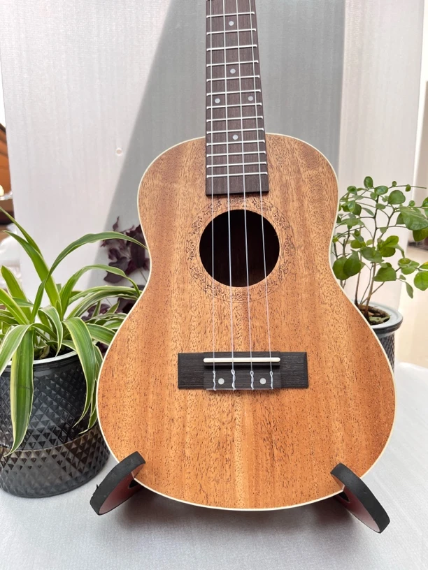 23寸桃花芯合板尤克里里初学者男女入门小吉他乐器