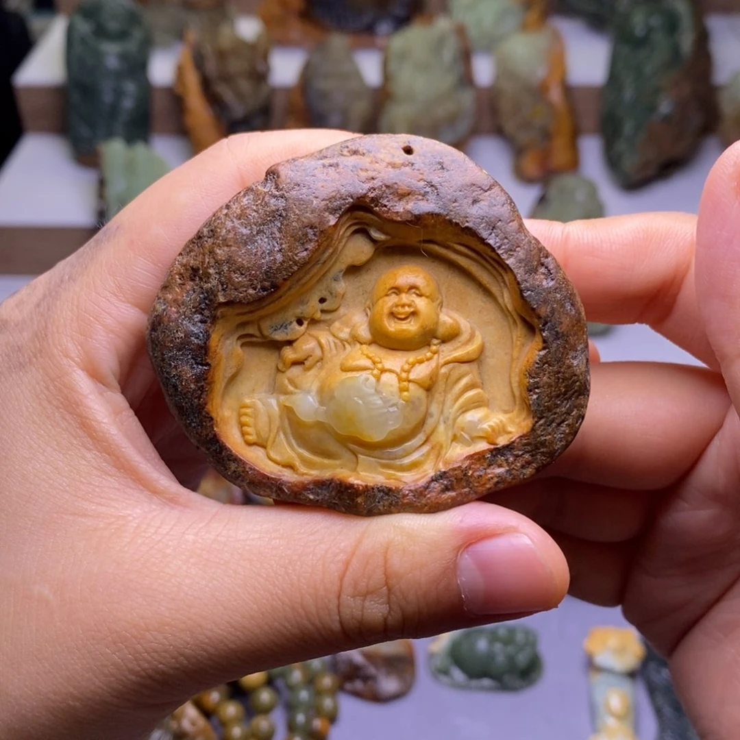 岫岩河磨玉（透闪石质玉）未镶嵌挂件爱****狗